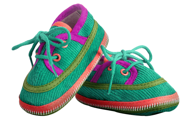Tips Memilih Sepatu Anak Sesuai Ukuran saat Belanja Online